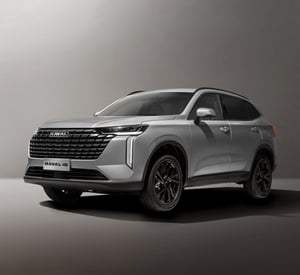 GWM HAVAL H6 im Hintergrund eine graue Studiowand